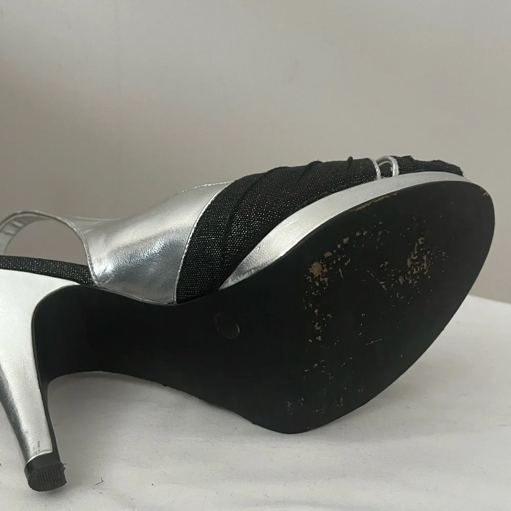 BCBG Paris Ostrica Hills Shoes in Black & Silver Women's sz EU 39 US 8 - Picture 7 of 8